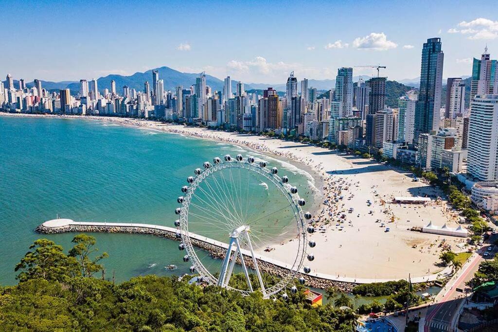 Apto A 100M Da Praia Central Balneário Camboriú Kültér fotó